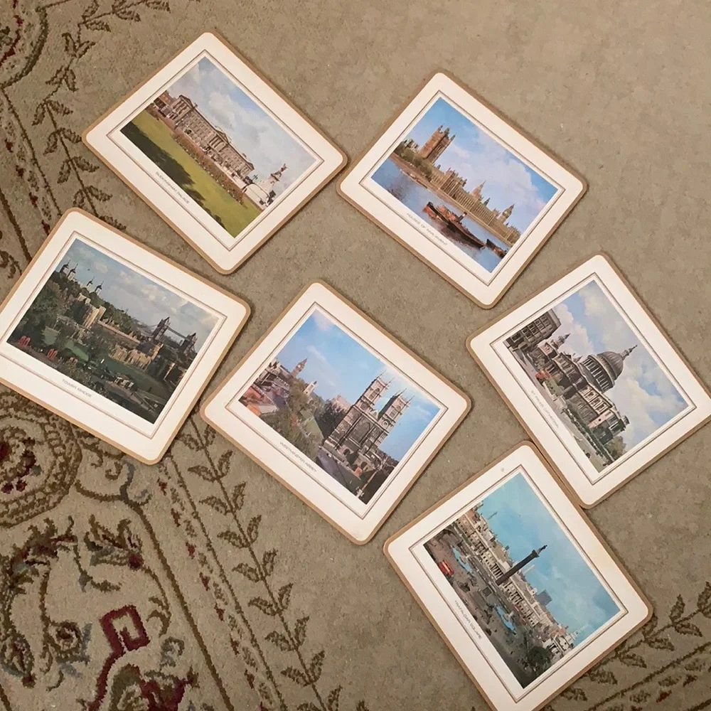 6 ENGLAND SOUVENIR COASTERS CORK BACKING DEPICTING TOURIST ATTRACTIONS LANDMARKS